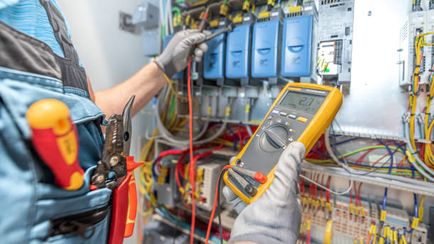 Best Circuit Breaker Repair  in Moundville, AL
